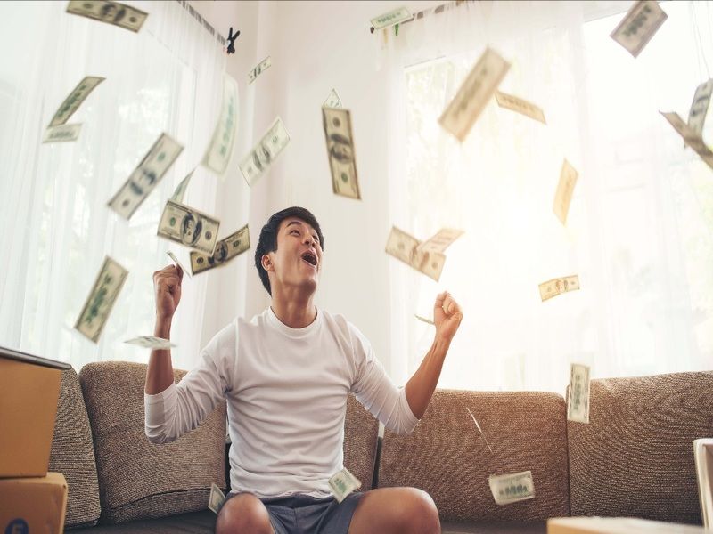 Australians Save $60 Billion A Year On Overseas Travel